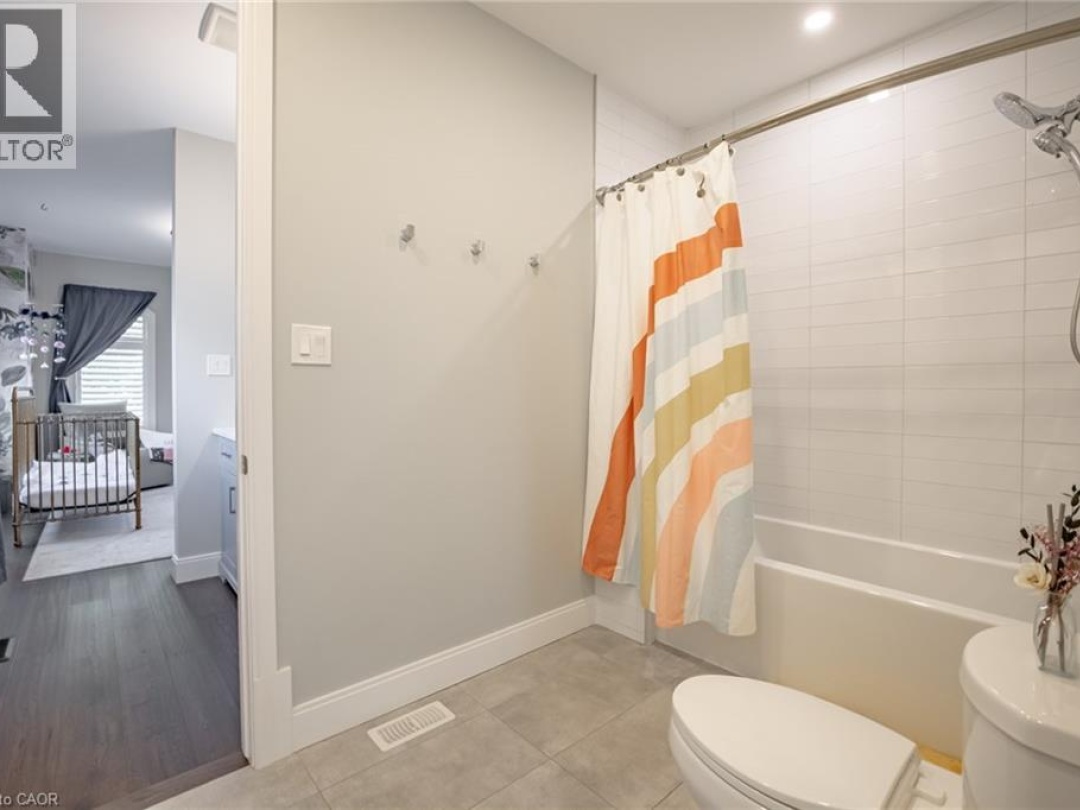 4 LOCKMAN Drive, Ancaster