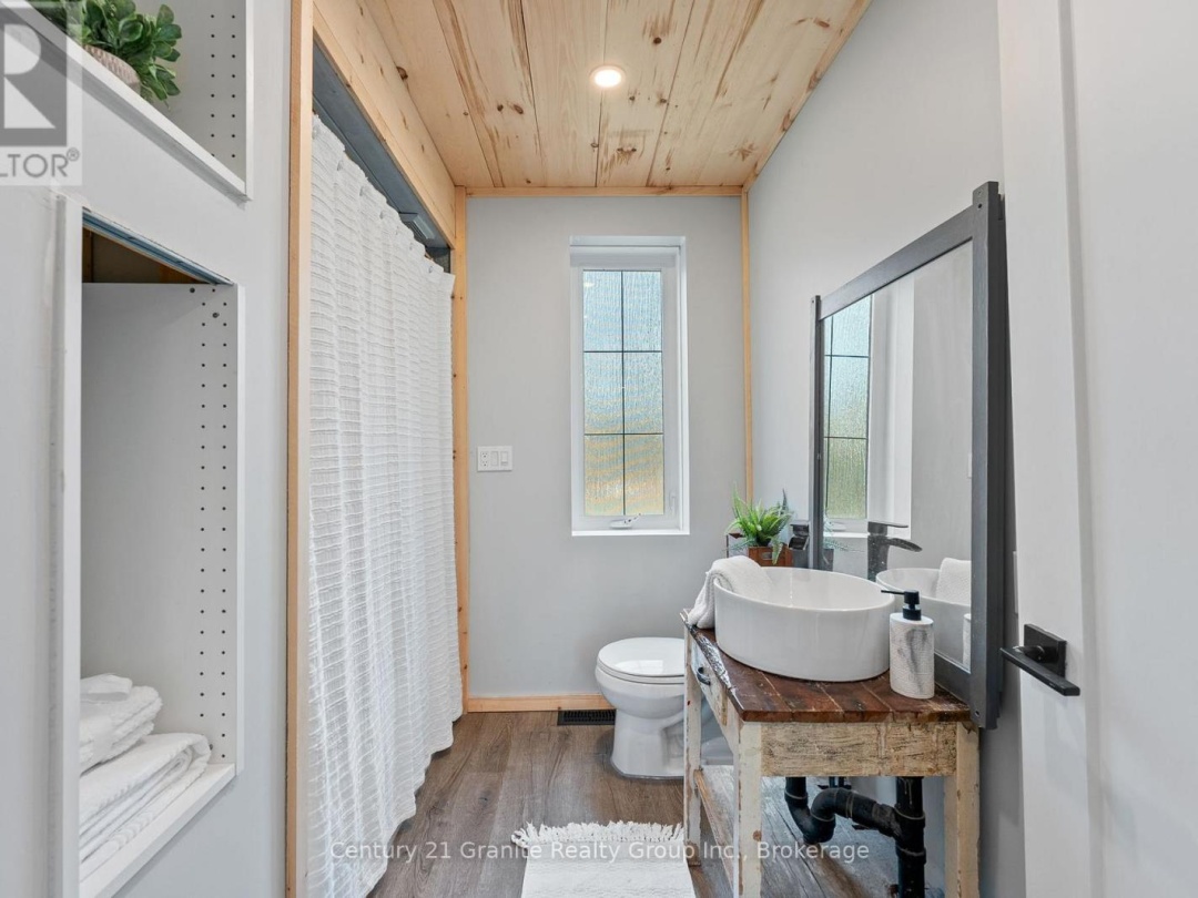 1126 RICE ROAD, Minden Hills (Snowdon)