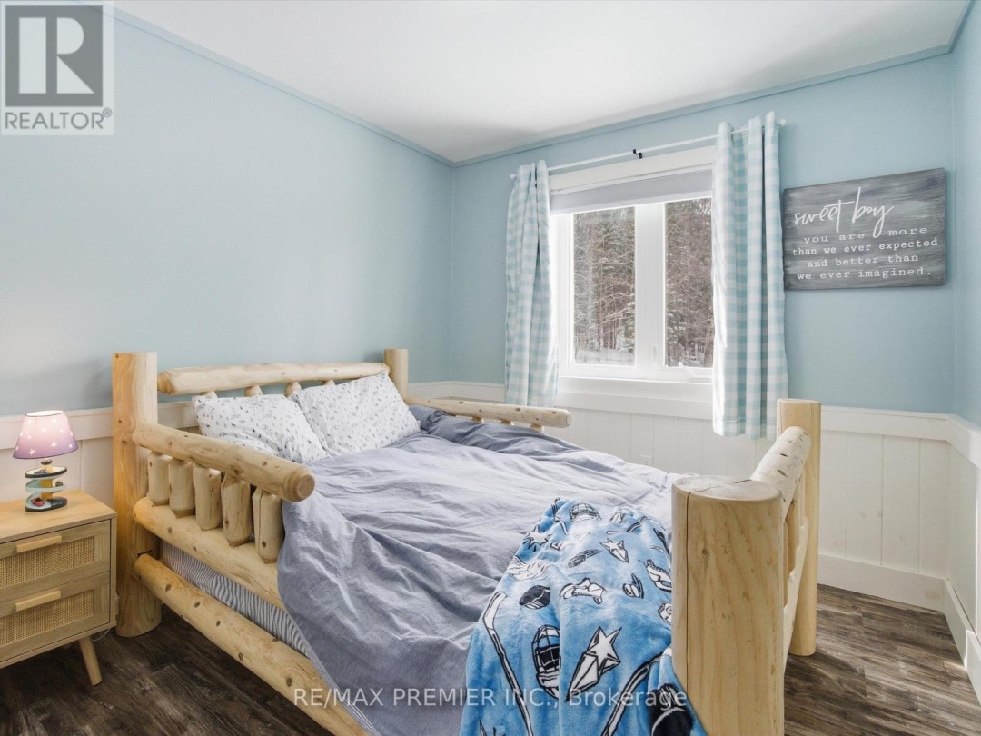 1131 SPRINGDALE PARK ROAD, North Branch Muskoka River