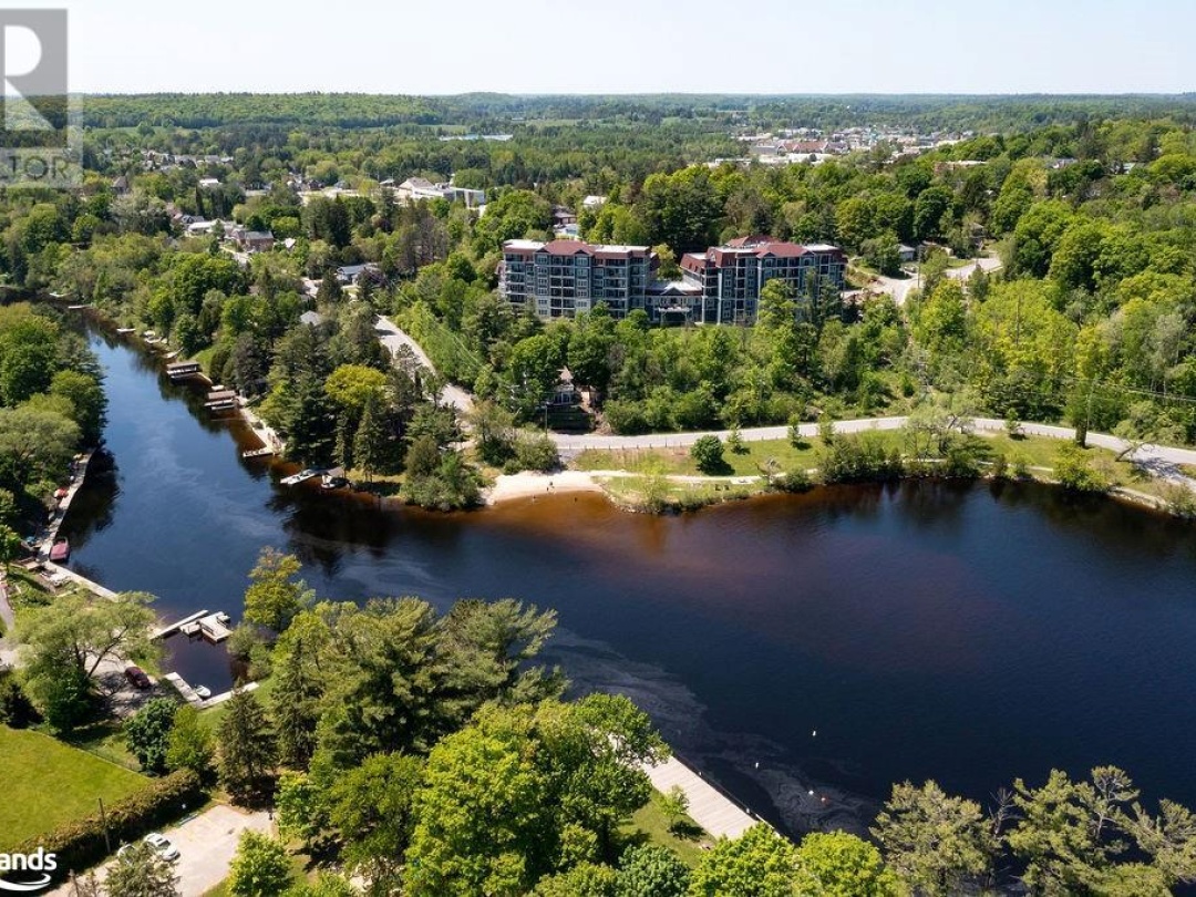 10A Kimberley Avenue Unit# 403, Bracebridge