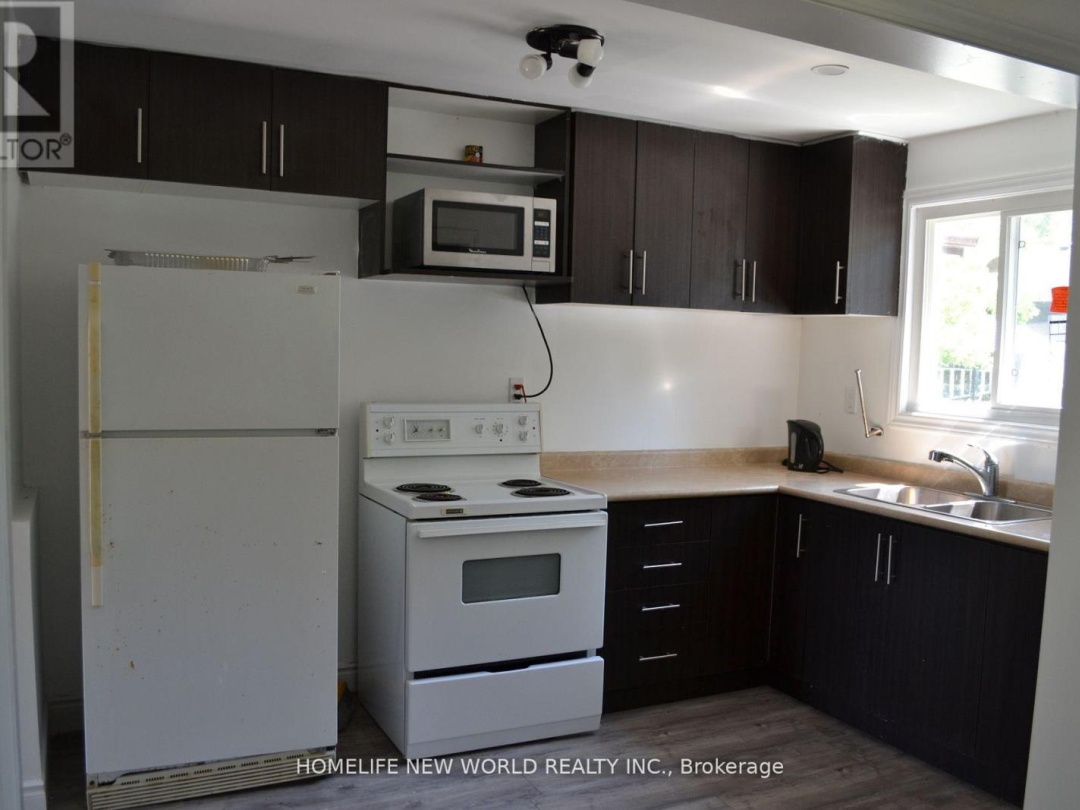 1391 PORTAGE ROAD, Mitchell Lake