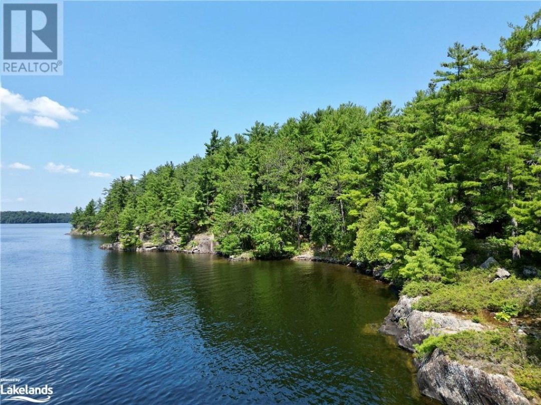 N/A North Bohemia Island, Lake Rosseau