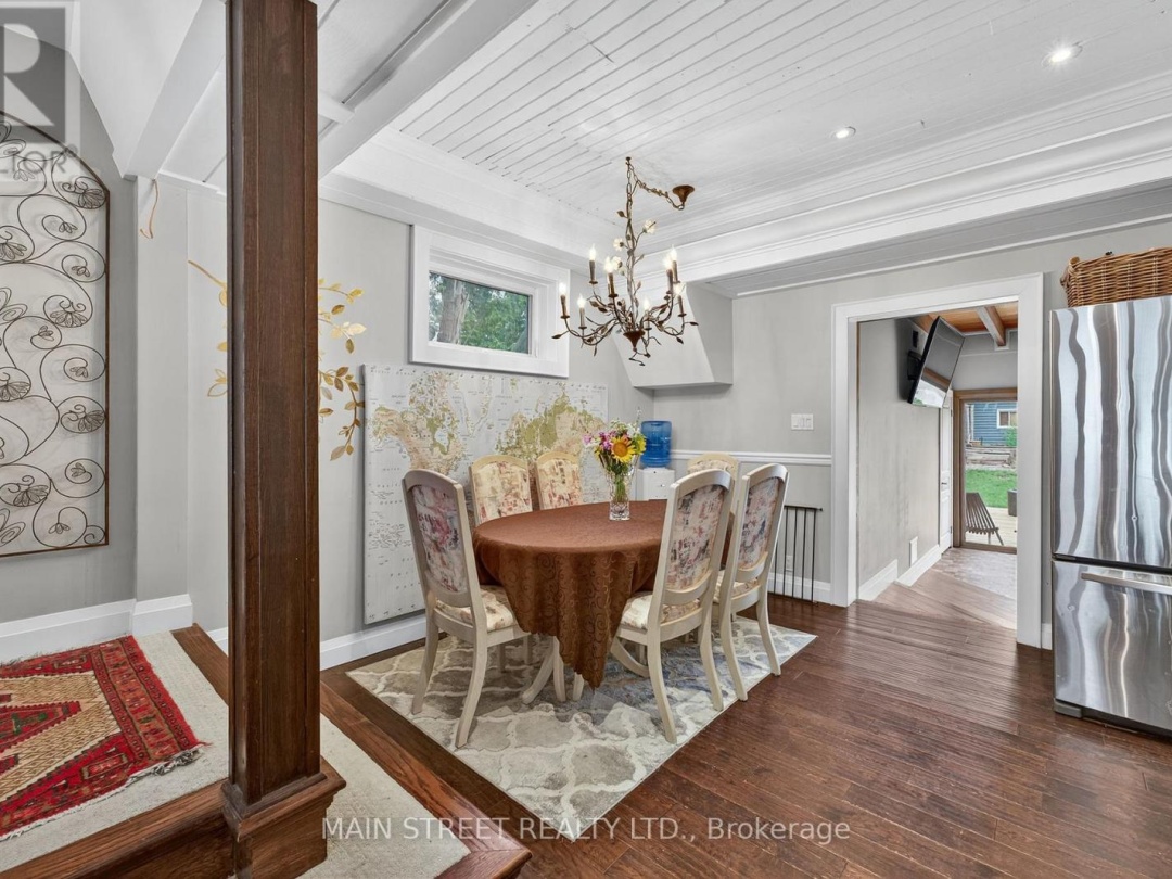 142 CEDAR BEACH ROAD, Lake Simcoe