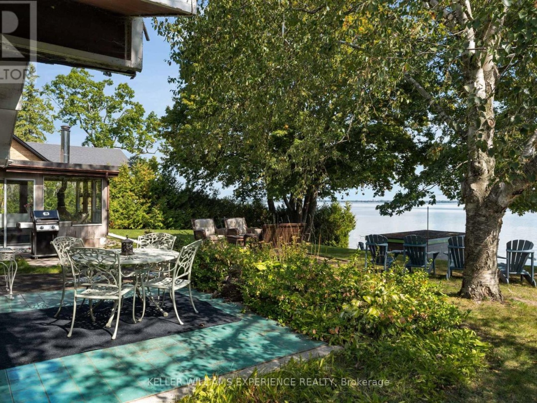 18 MAPLE DRIVE, 