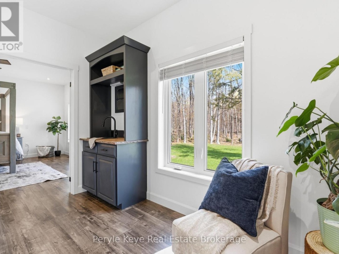 1056 XAVIER STREET, Gravenhurst (Morrison)