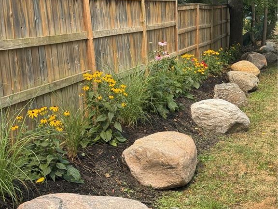 274 MISSISSAGA Street W, 