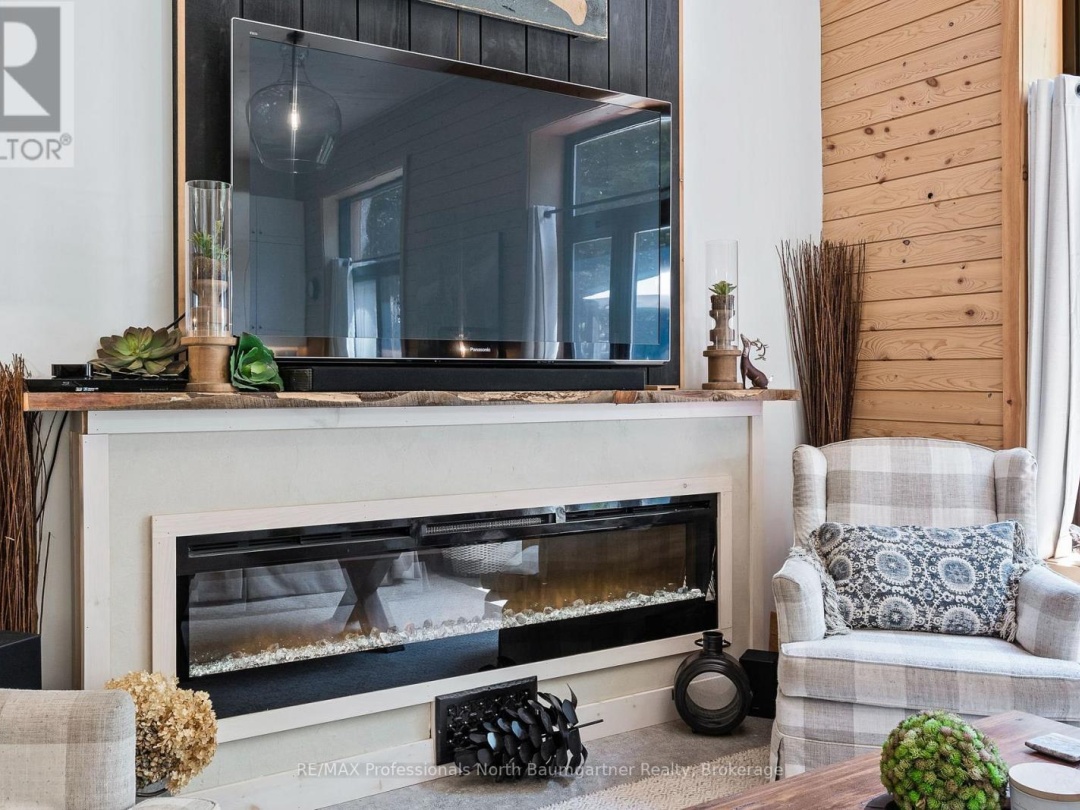 1592 BUCKSLIDE ROAD, 