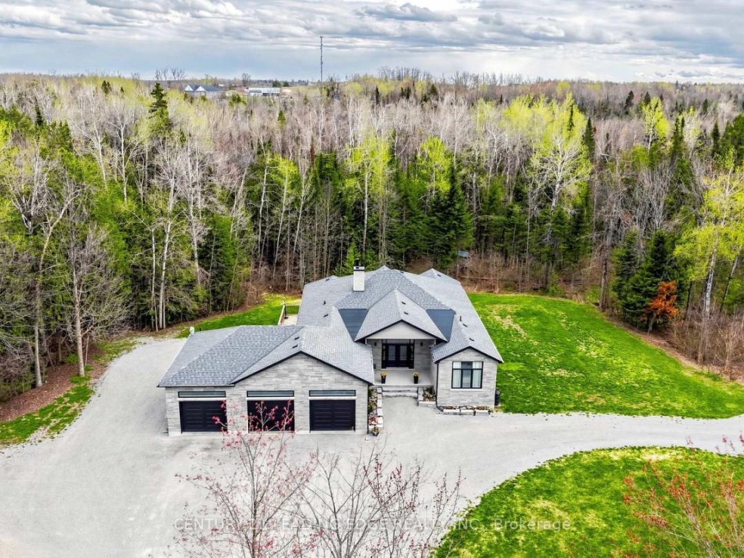 99 KAGAWONG ROAD, Kawartha Lakes (Fenelon)