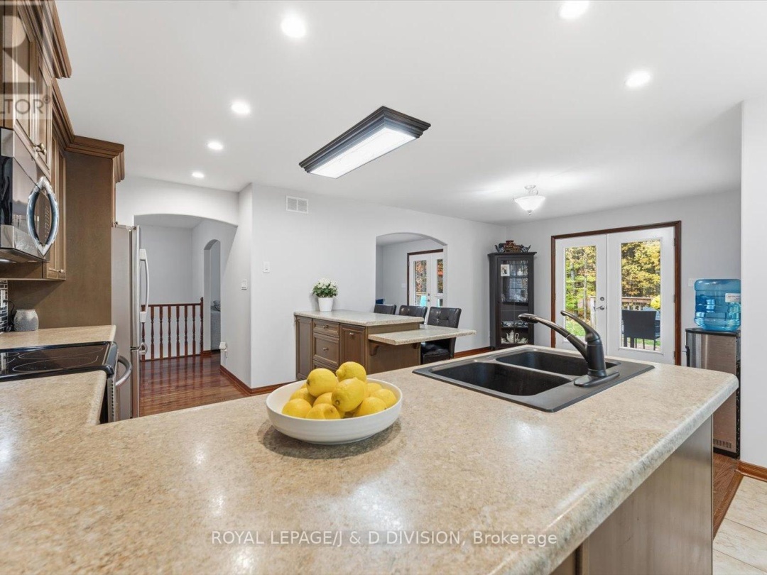 2925 PINECONE TRAIL, 