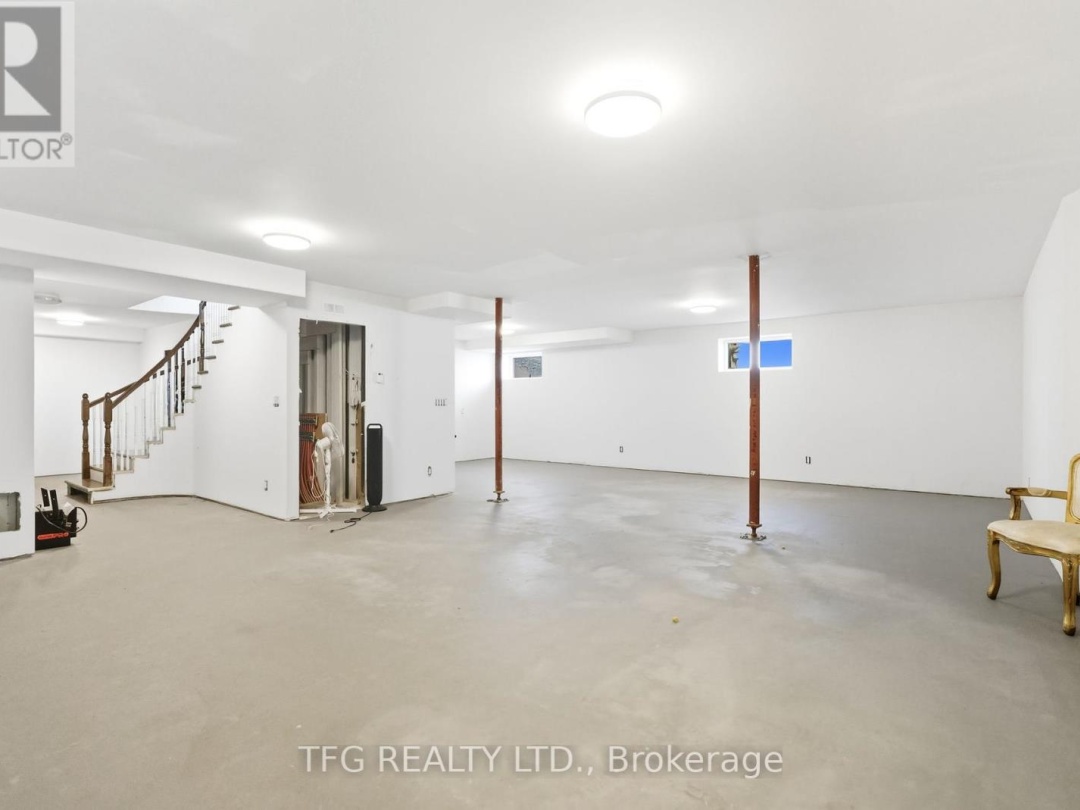 165 BAYSHORE DRIVE, 
