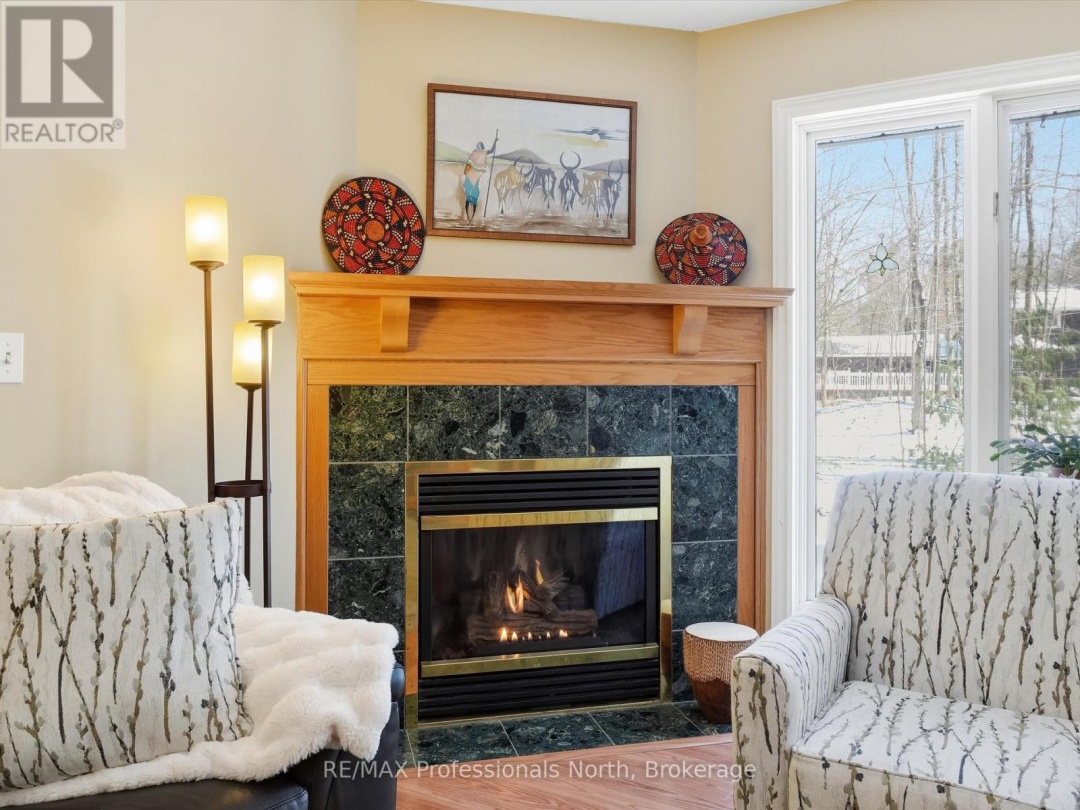 31 THE GRANITE BLUFF, Bracebridge (Macaulay)