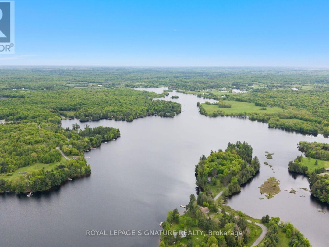 44 SUNNYSHORE PARK DRIVE, McKellar