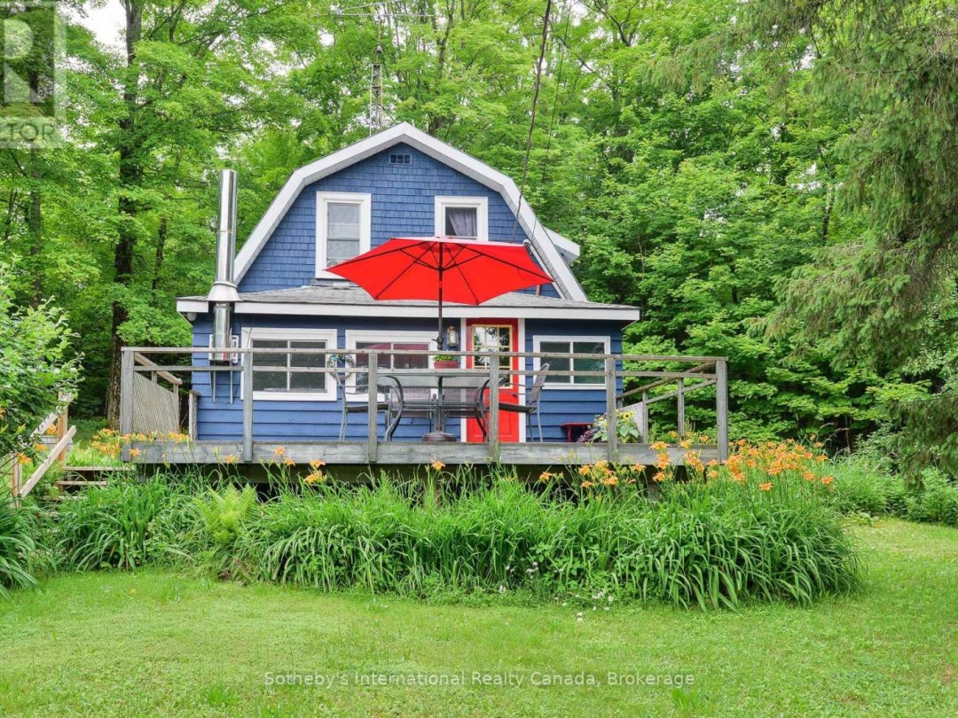 1079 HEWLITT ROAD, 