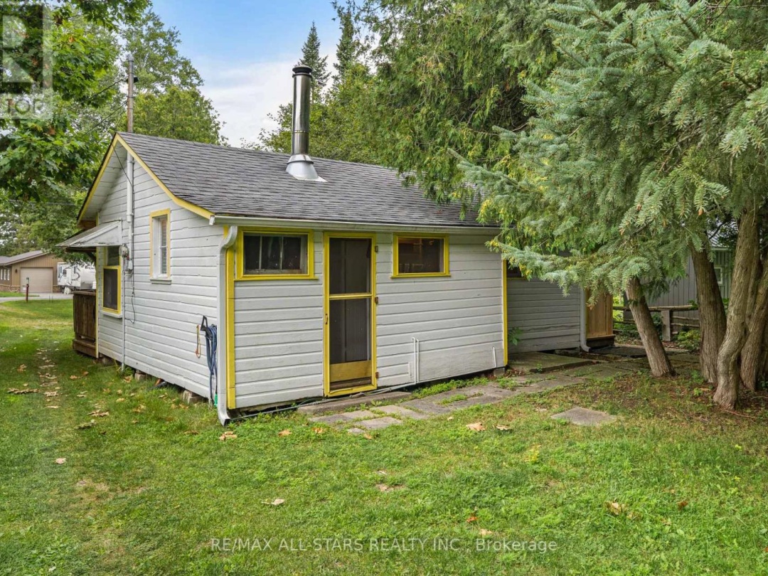 93 STURGEON GLEN ROAD, 