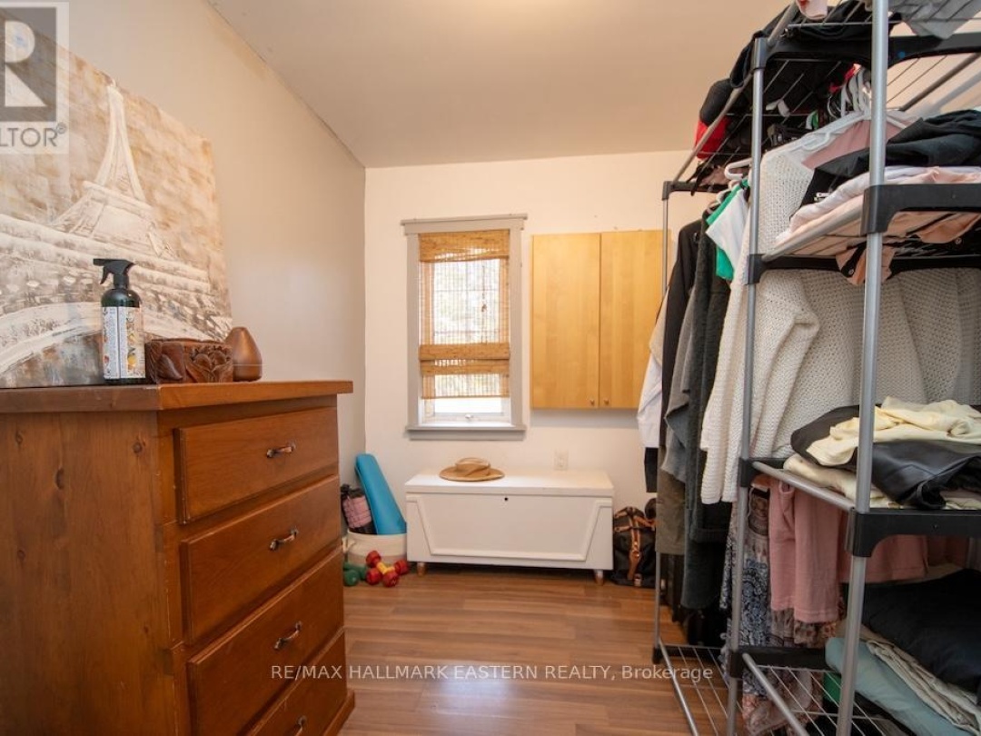 2305 THURSTONIA ROAD, Sturgeon Lake