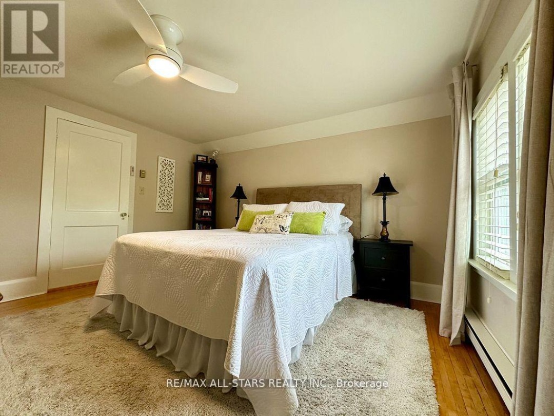 18 JOSEPH STREET, Kawartha Lakes (Bobcaygeon)