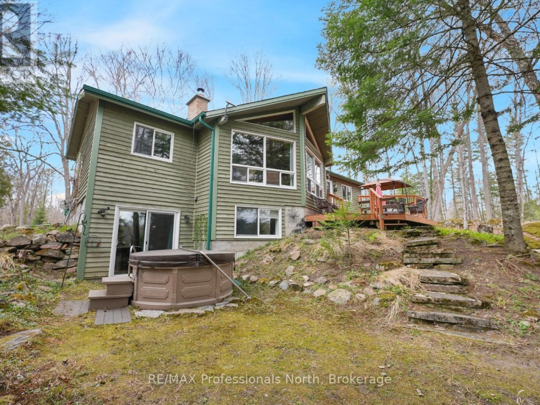 1157 BETWEEN LAKES TRAIL, Soyers Lake
