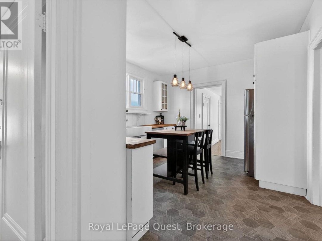 109 BRANT STREET E, Orillia