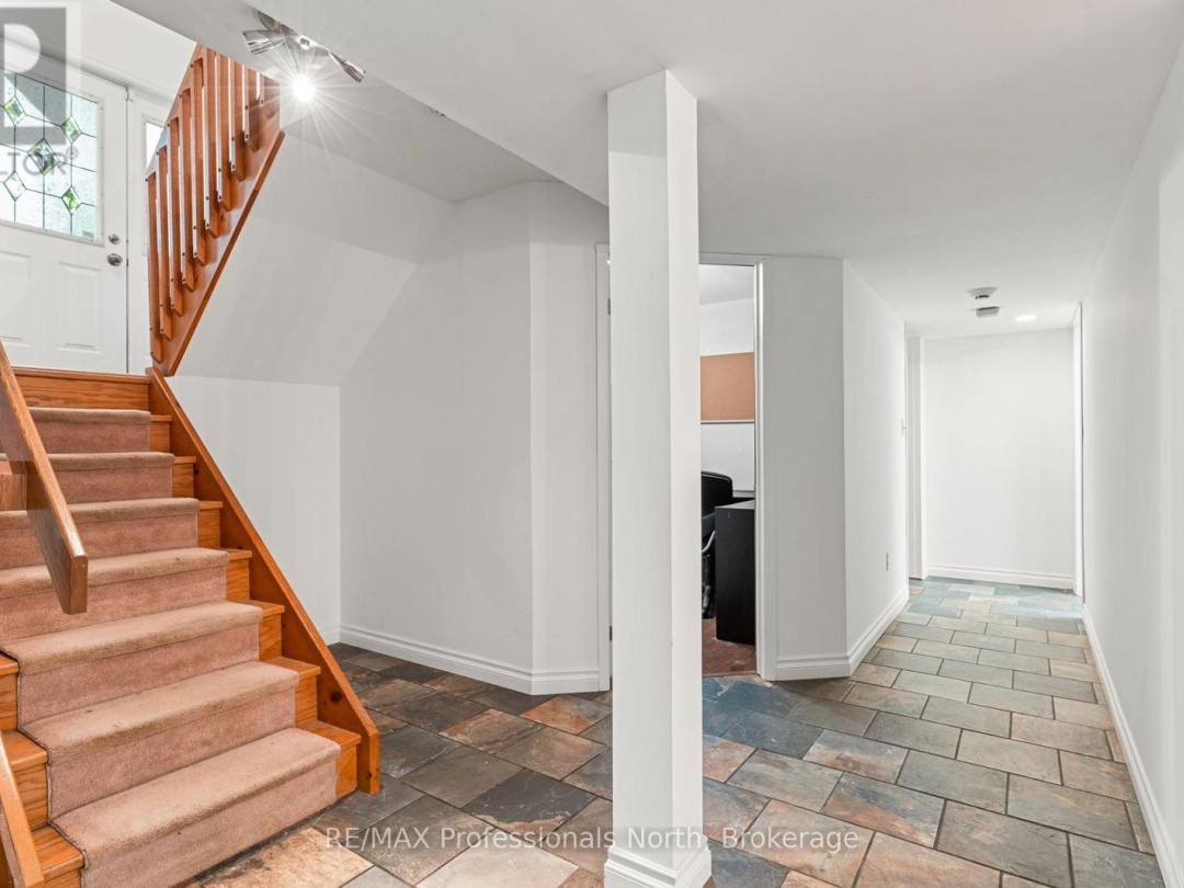 1277 HORSESHOE LAKE ROAD, 