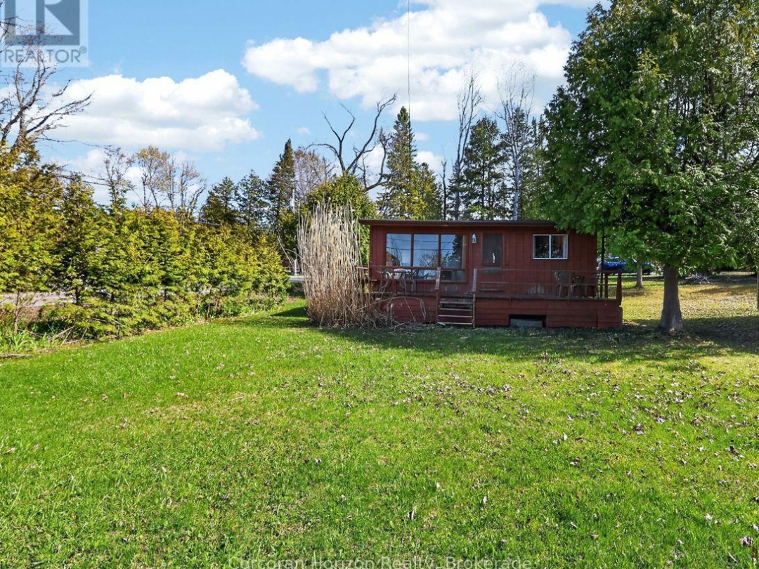 26 WATERSIDE DRIVE, Georgian Bay