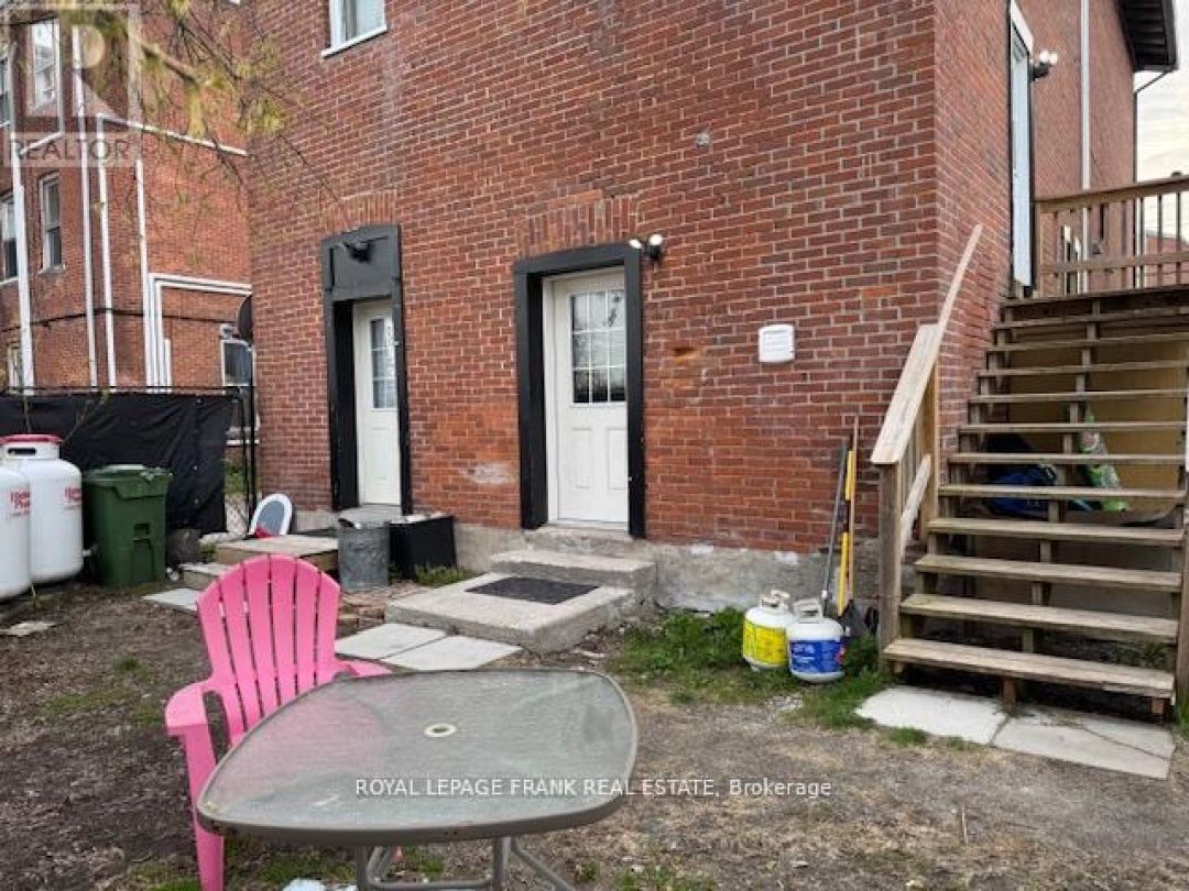 49 MAIN STREET, Kawartha Lakes (Bobcaygeon)