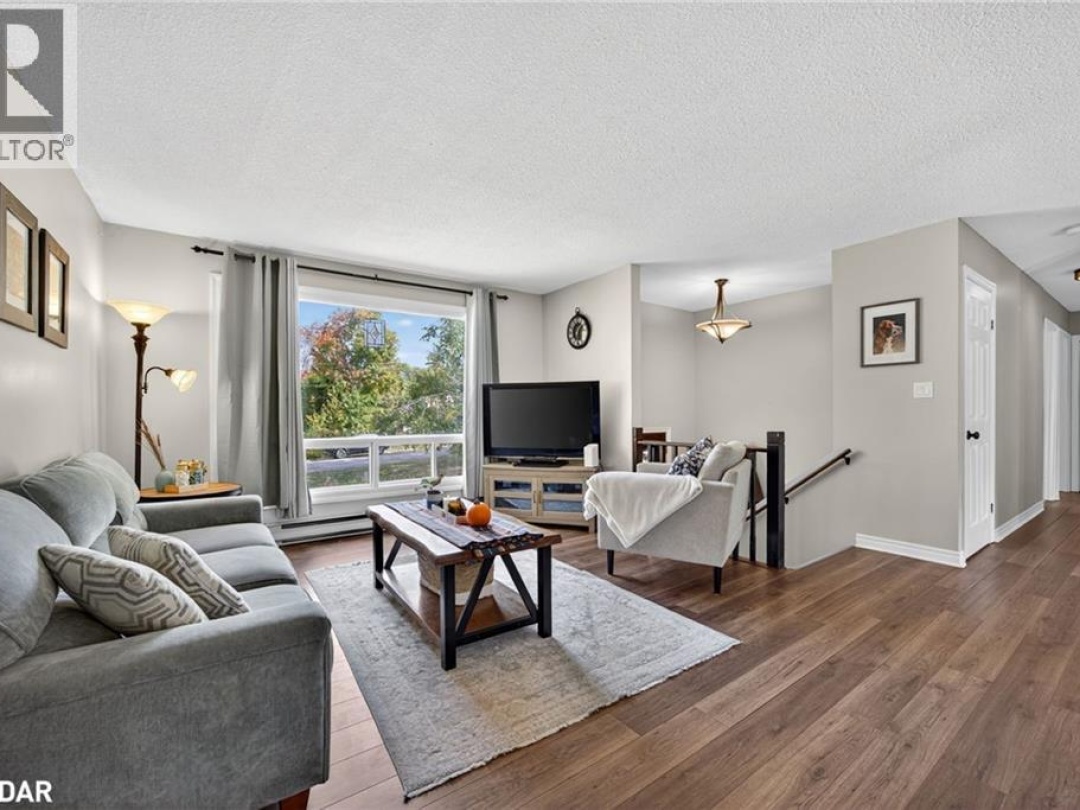 10 CONDER Drive, 