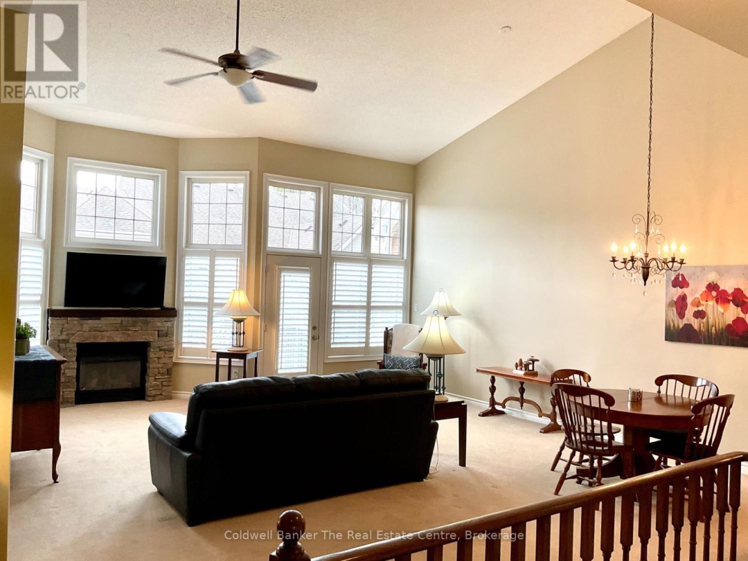 10 KENT COURT, Lake Muskoka