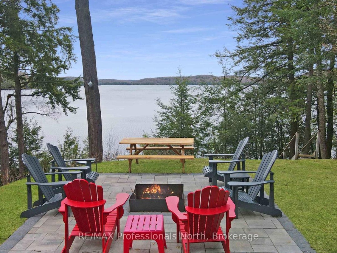 1110 MISKWABI LAKE ROAD, Miskwabi Lake