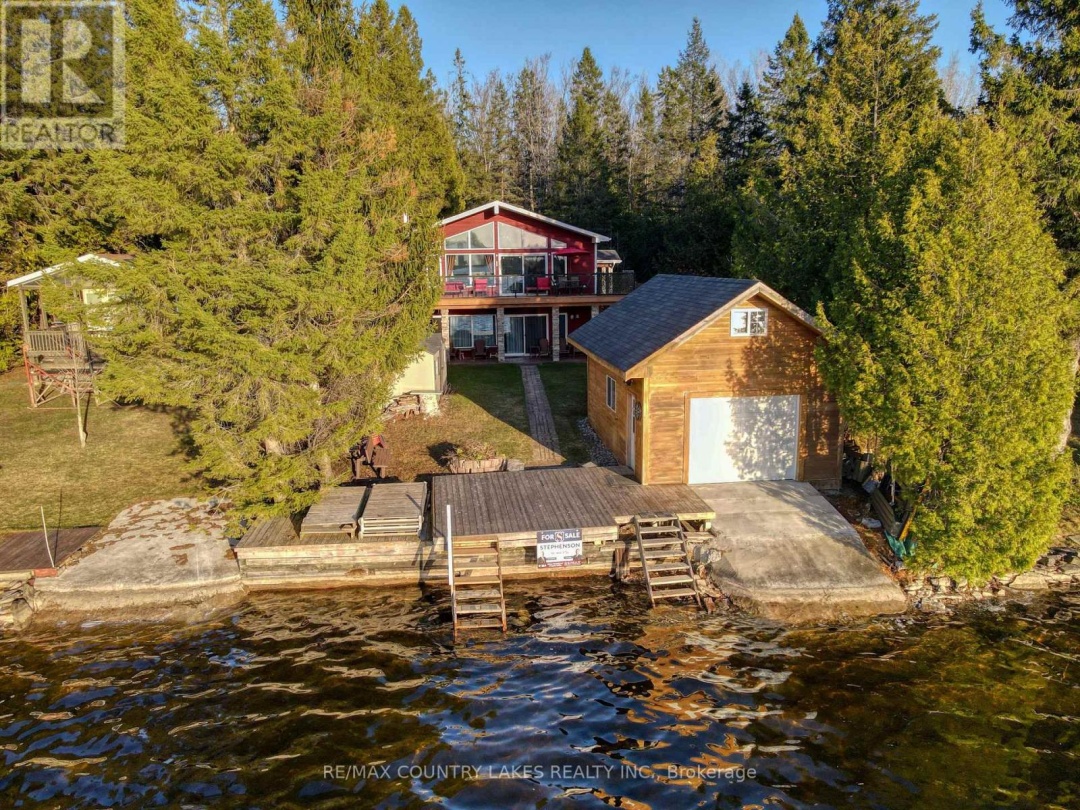 87 PARADISE ROAD, Canal Lake