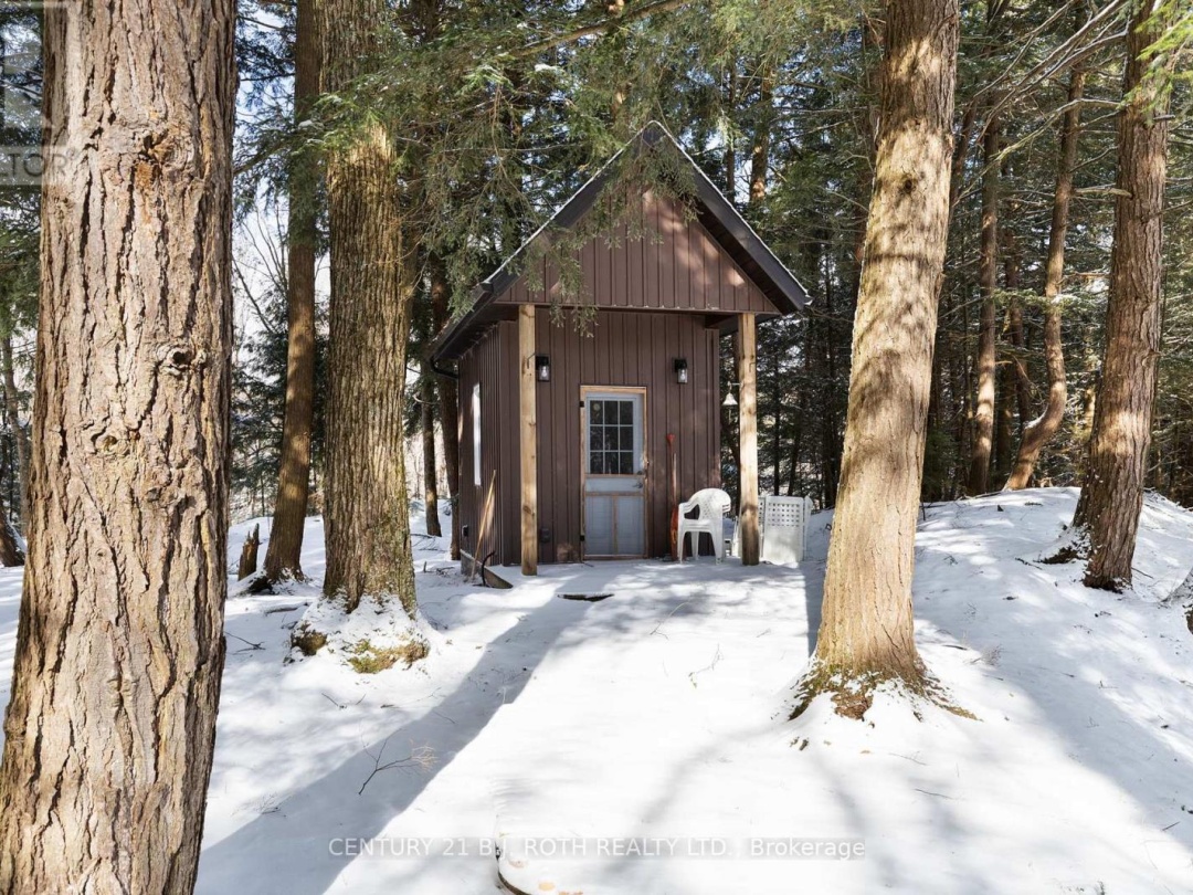 1040 ARTHUR SCHULZ ROAD, Gravenhurst (Morrison)