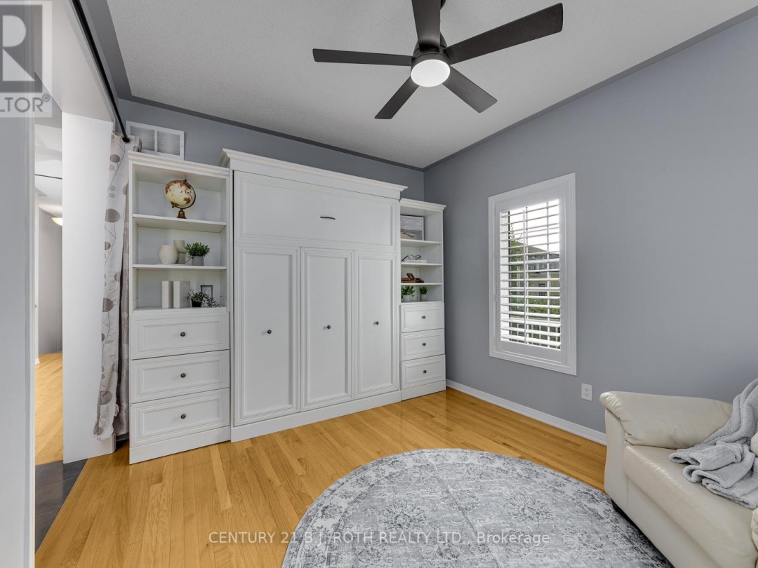 3327 SUMMERHILL WAY N, 