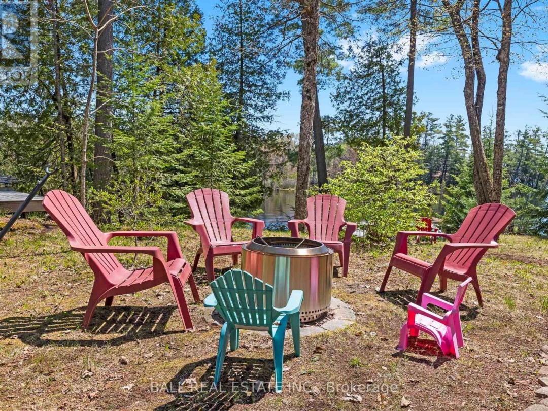 479 EAST CLEAR BAY ROAD, Crystal Lake