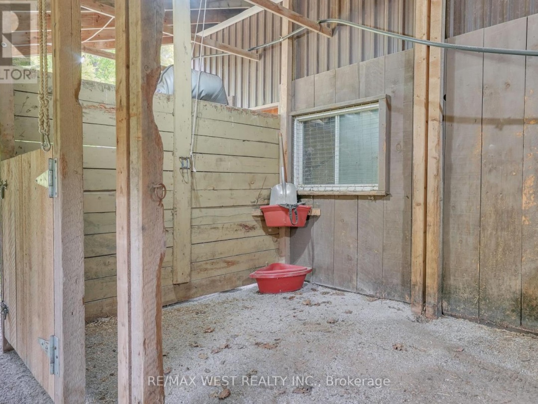 741 INGRAM ROAD, Coldwater Lake