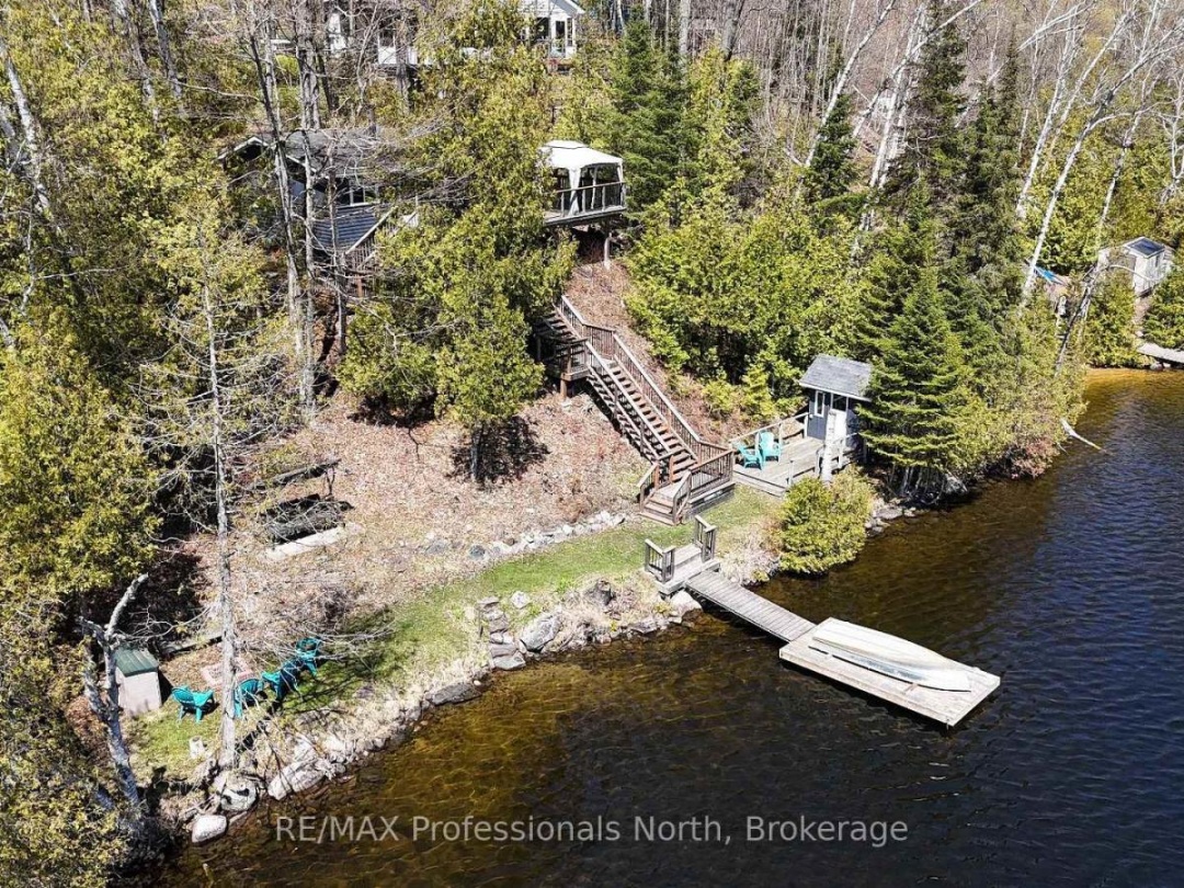1080 HEART'S CONTENT DRIVE, Salerno Lake