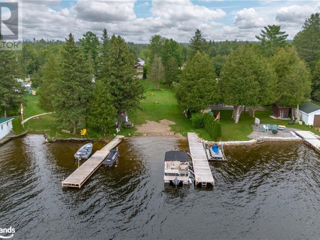 93 Sturgeon Glen, Sturgeon Lake