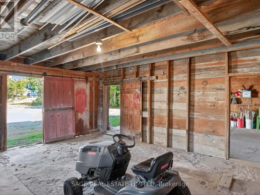 33 JOHN STREET, Kawartha Lakes (Bobcaygeon)
