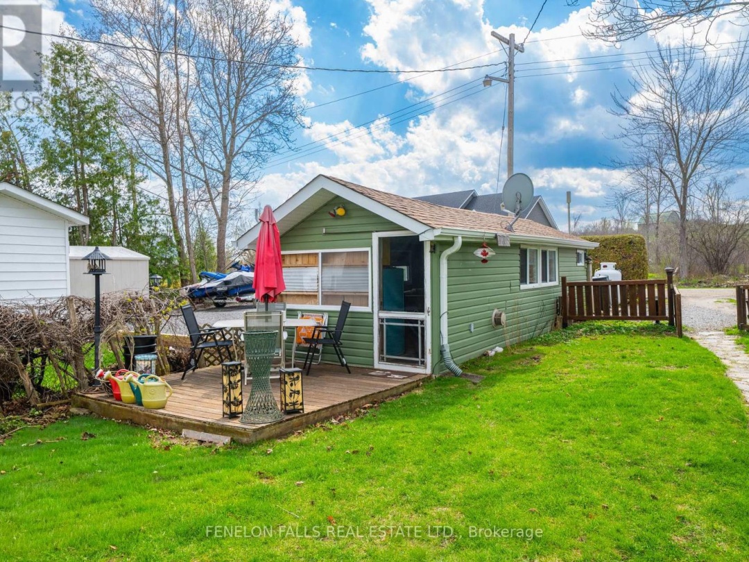 39 BAYVIEW ROAD, Cameron Lake