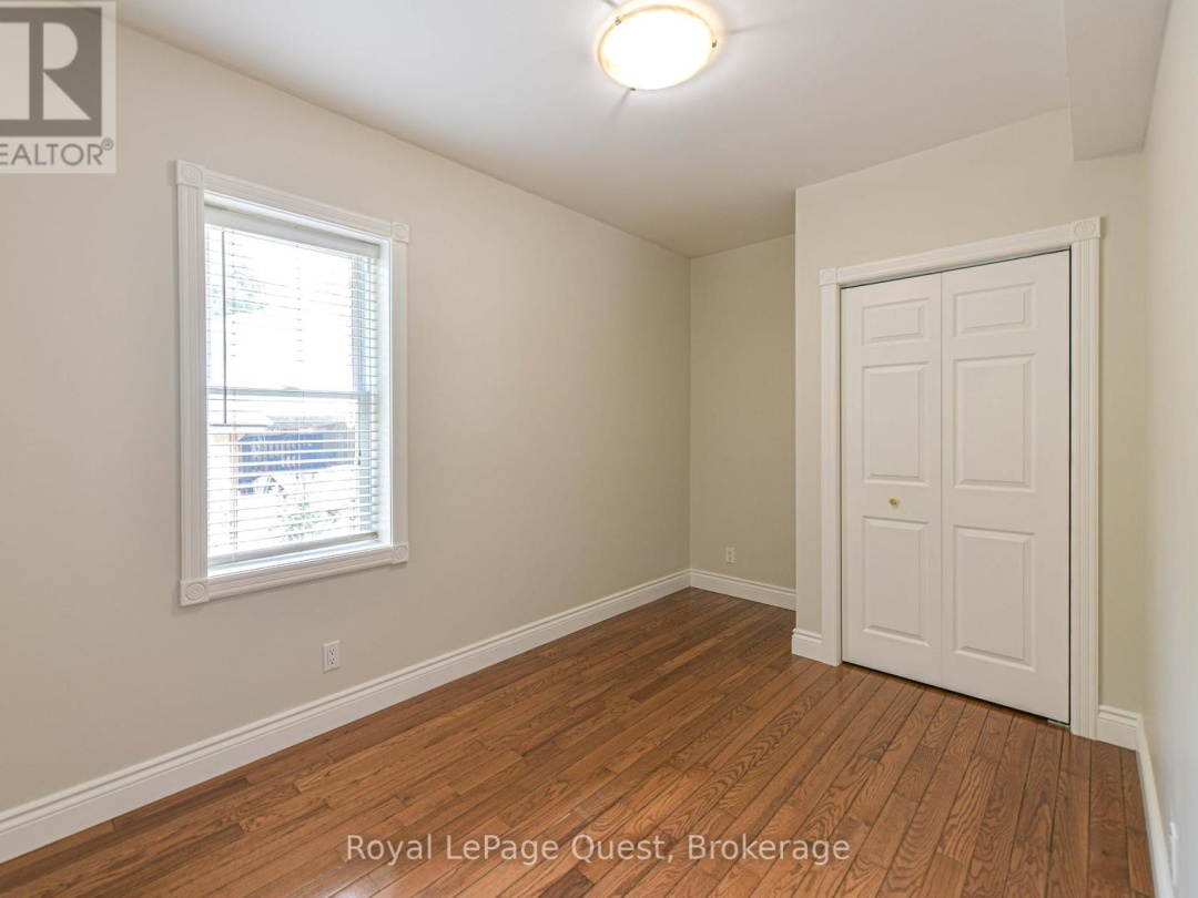 1046 SOUTHWOOD ROAD, 