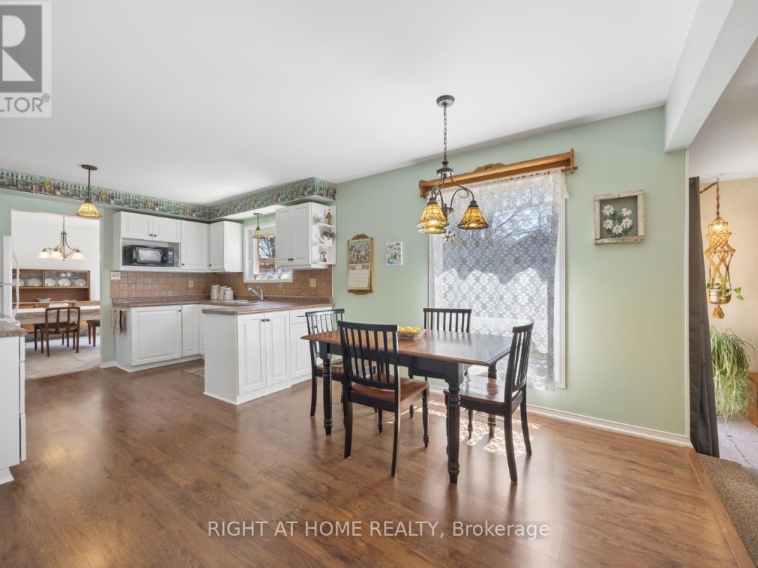 121 ROBMAR CRESCENT, Kawartha Lakes (Manilla)