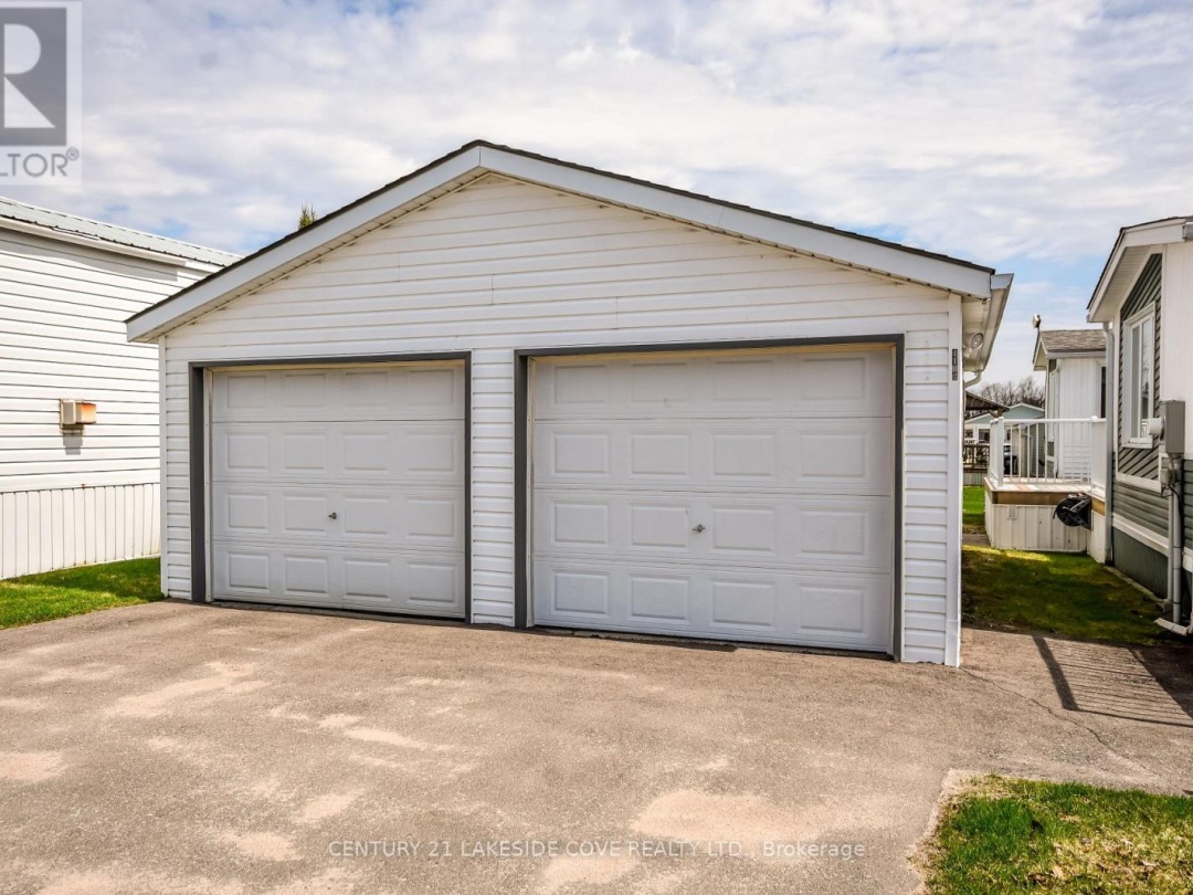 4103 LYNN STREET, Severn