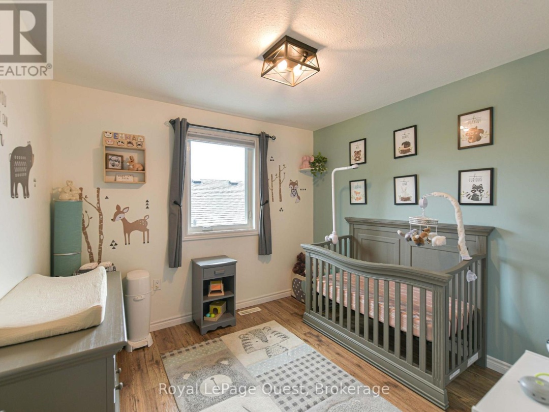 46 COURTNEY CRESCENT, 