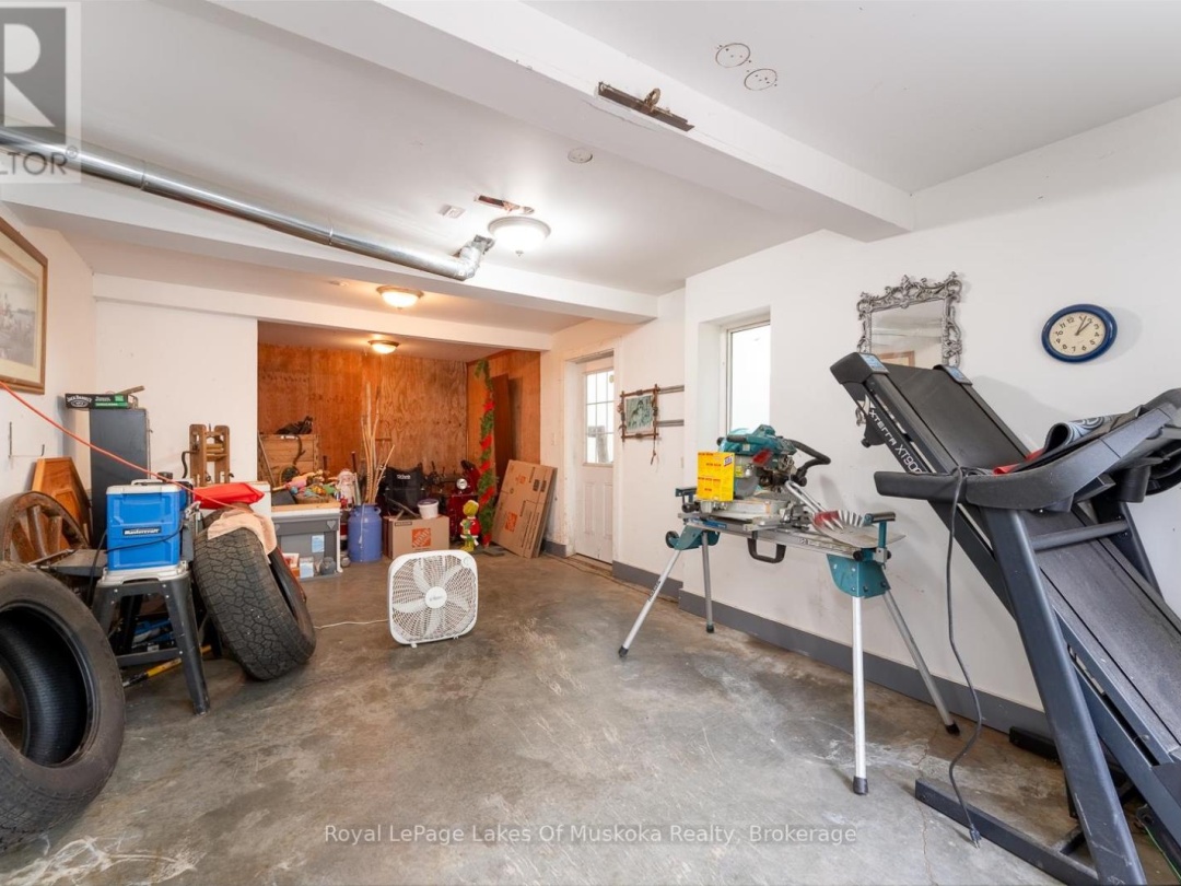 1075 ROCKY NARROW ROAD, 
