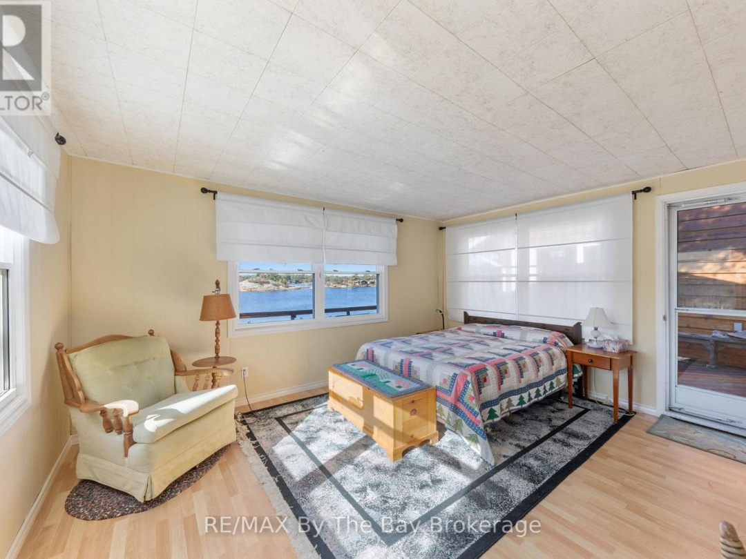 2 ISLAND 2890, Georgian Bay