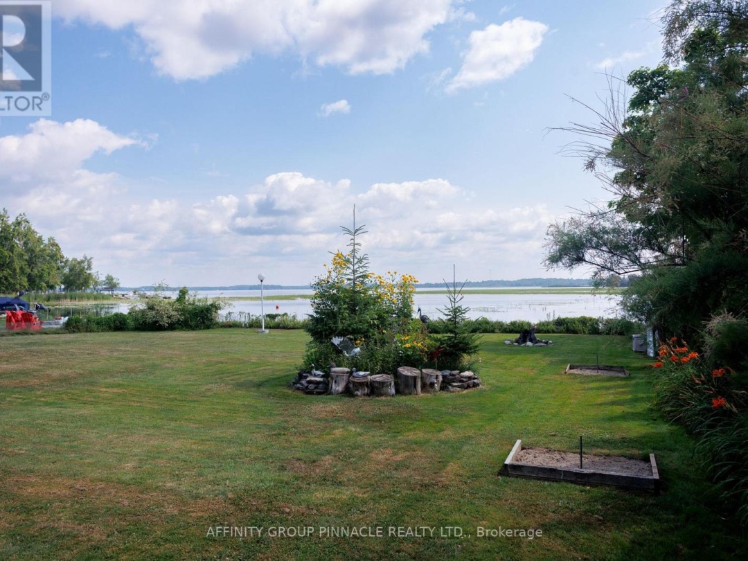 11 LAKEVIEW CRESCENT, 