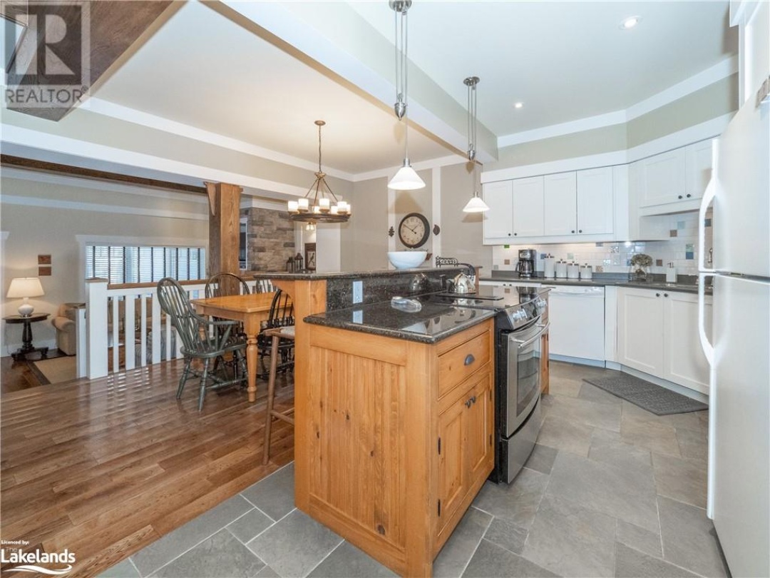 1020 Birch Glen Road Unit# Villa 7 W8, Lake Of Bays