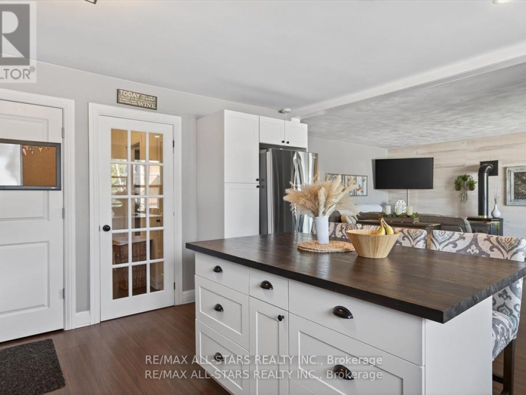 34 WILLIAM STREET, Kawartha Lakes (Bobcaygeon)