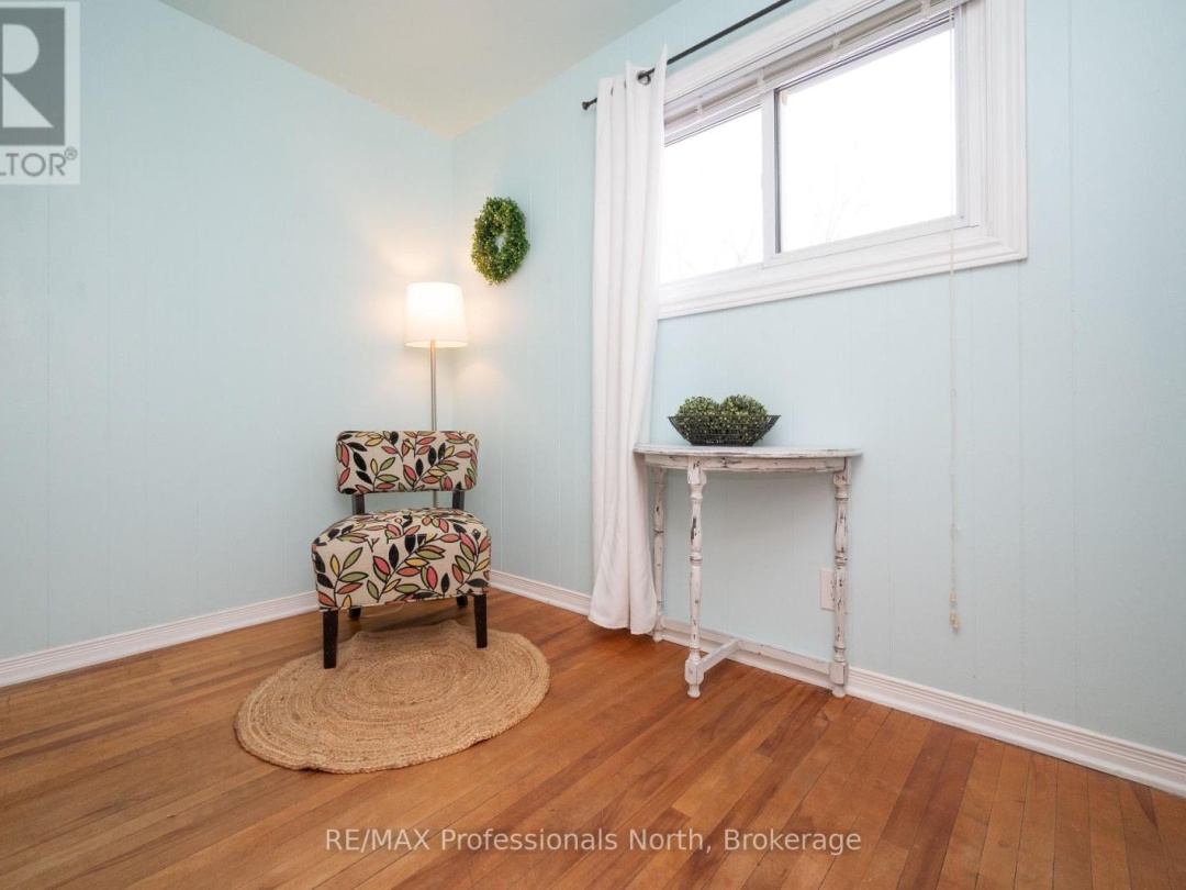 10 FLORENCE STREET W, Huntsville (Chaffey)