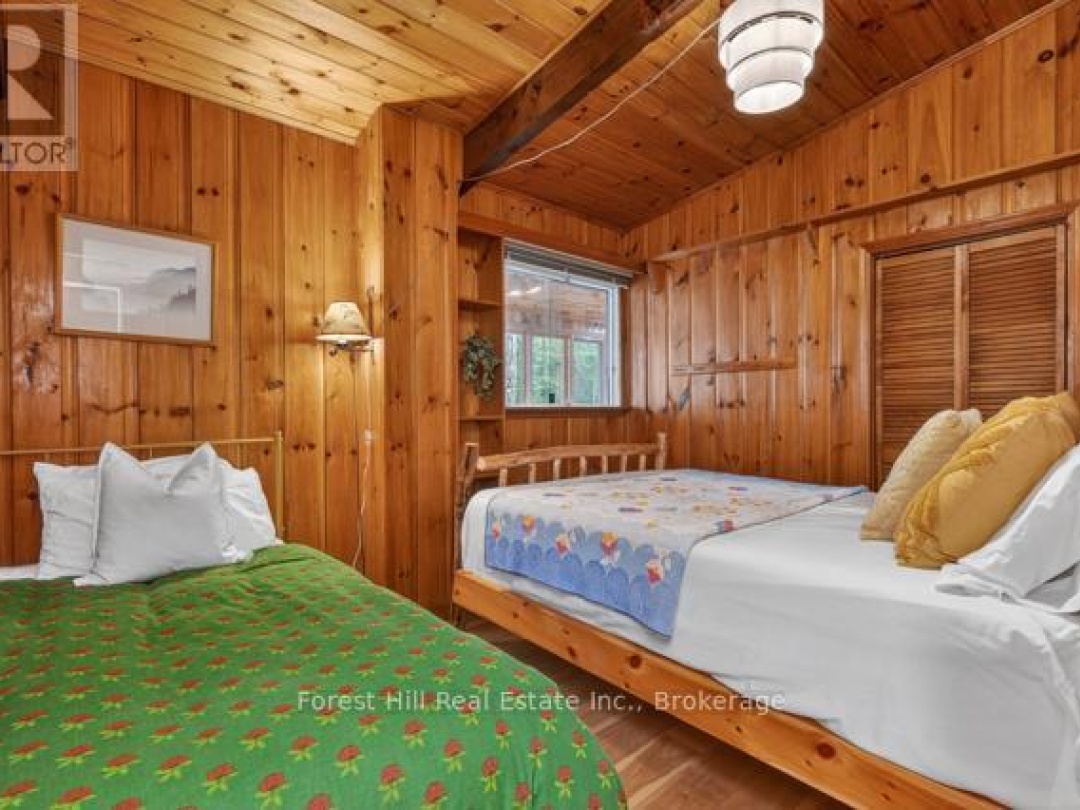 1034 CANNING HEIGHTS ROAD, Canning Lake