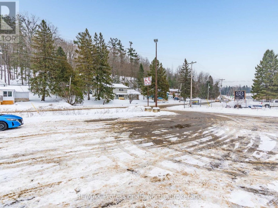 61 BOBCAYGEON ROAD, Minden Hills (Lutterworth)