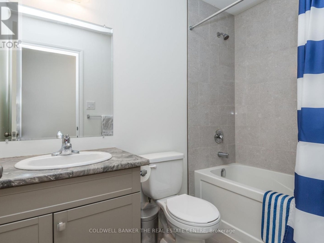 41 HUNTER AVENUE, Tay (Victoria Harbour)